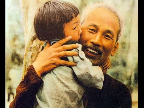 Chủ tịch Hồ Chí Minh – Người sống mãi trong tim chúng ta