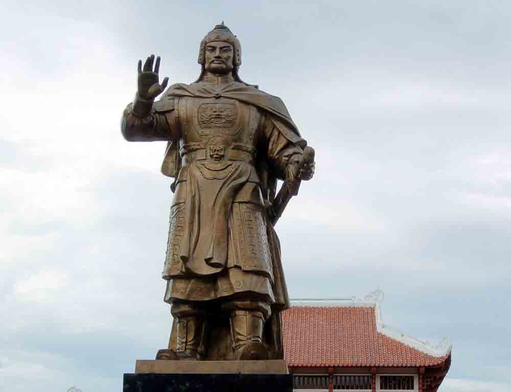Nguyễn Huệ: Anh hùng dân tộc – Thiên tài quân sự